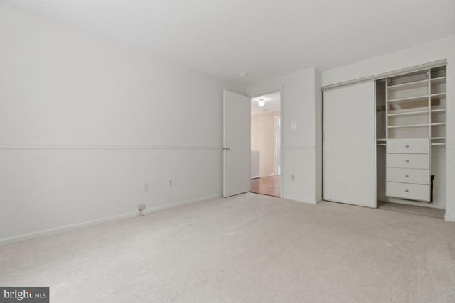 14 LAMBETH BRIDGE CT, Lutherville Timonium, MD 21093
