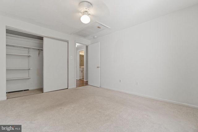14 LAMBETH BRIDGE CT, Lutherville Timonium, MD 21093