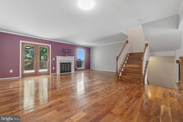 14 LAMBETH BRIDGE CT, Lutherville Timonium, MD 21093