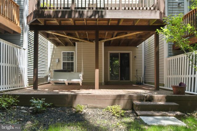 14 LAMBETH BRIDGE CT, Lutherville Timonium, MD 21093