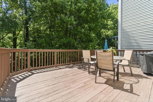 14 LAMBETH BRIDGE CT, Lutherville Timonium, MD 21093