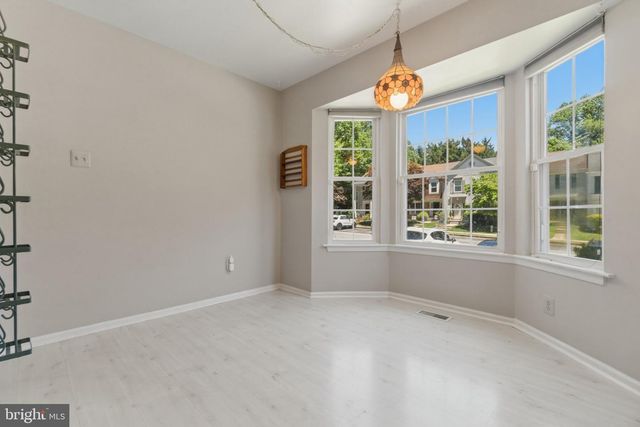 14 LAMBETH BRIDGE CT, Lutherville Timonium, MD 21093