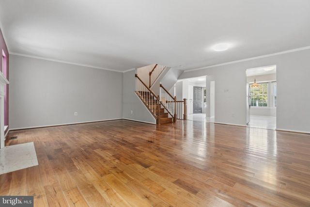 14 LAMBETH BRIDGE CT, Lutherville Timonium, MD 21093