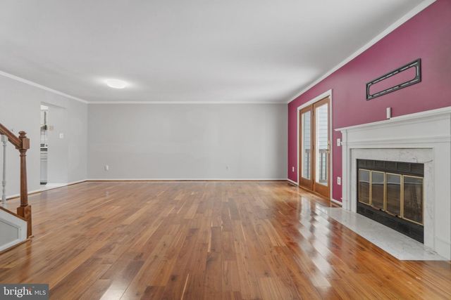 14 LAMBETH BRIDGE CT, Lutherville Timonium, MD 21093