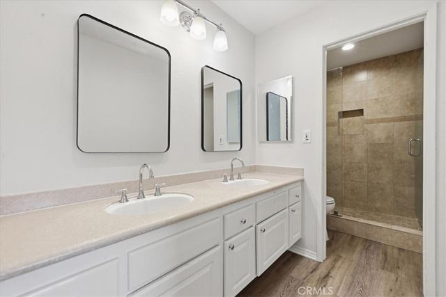 10445 Larwin unit 3 3, Chatsworth, CA 91311