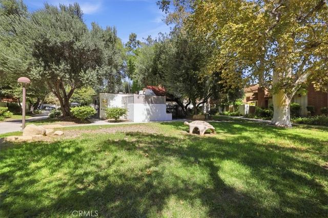 10445 Larwin unit 3 3, Chatsworth, CA 91311