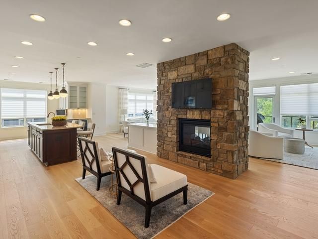 875 Lake Street N 310, Wayzata, MN 55391