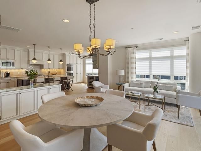 875 Lake Street N 310, Wayzata, MN 55391