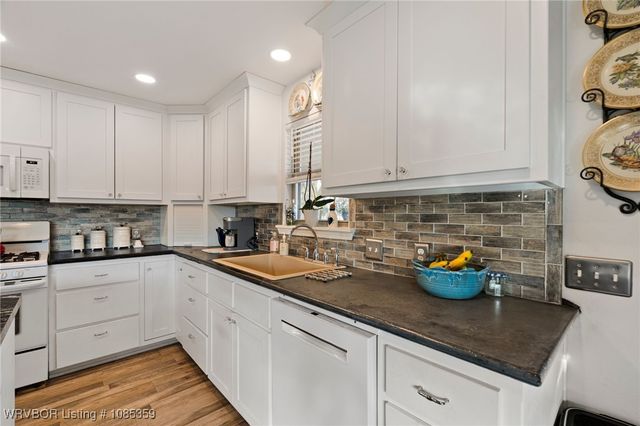 25110 Prairie Bell Road, Bokoshe, OK 74930