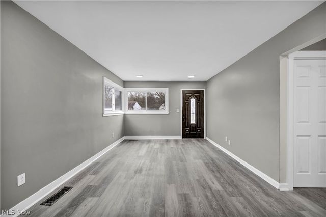 109 Forest Drive, Bedford, OH 44146