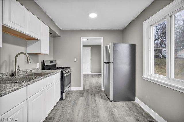 109 Forest Drive, Bedford, OH 44146