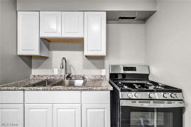 109 Forest Drive, Bedford, OH 44146