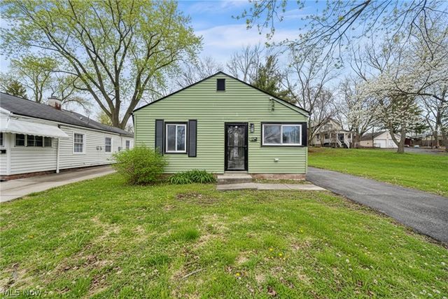 109 Forest Drive, Bedford, OH 44146