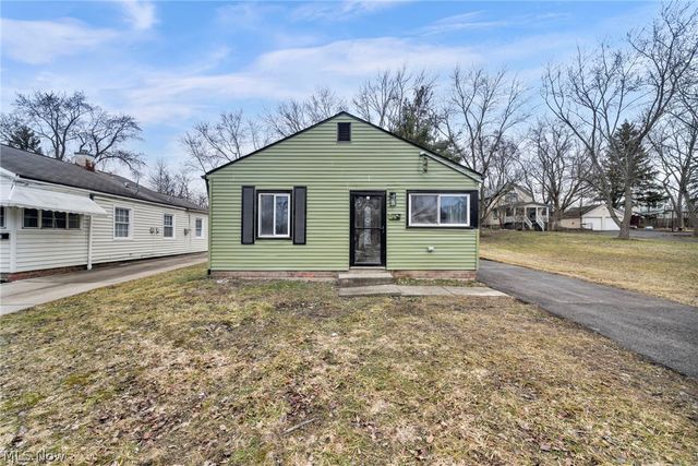 109 Forest Drive, Bedford, OH 44146