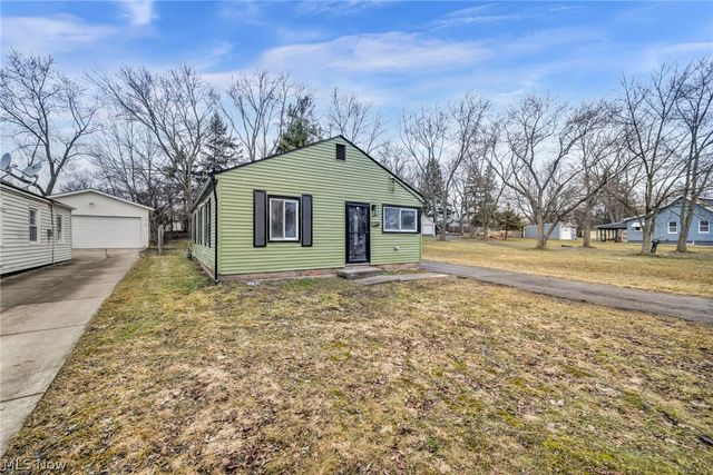 109 Forest Drive, Bedford, OH 44146