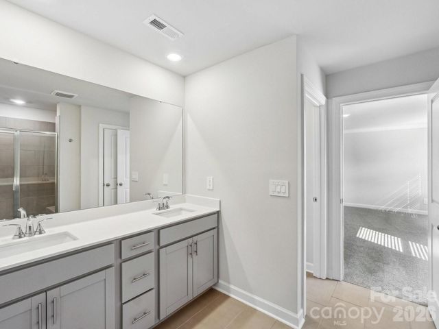 2456 Chartwell Street, Stanley, NC 28164