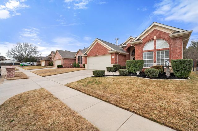 2921 Windstone Court, Bedford, TX 76021