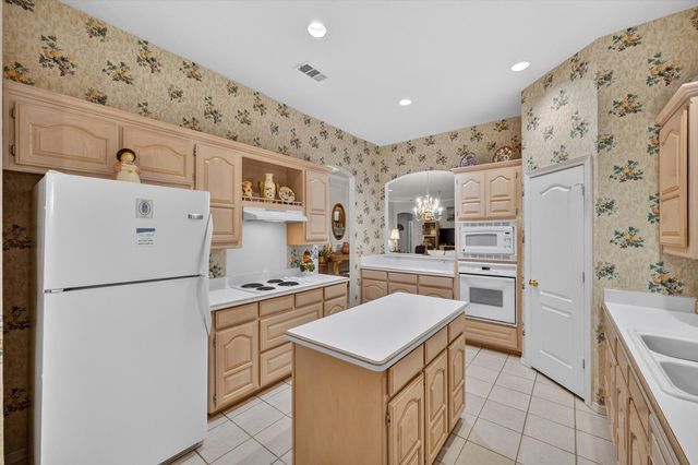 2921 Windstone Court, Bedford, TX 76021