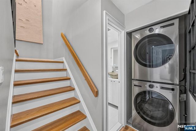 513 Windsor Drive, Palisades Park, NJ 07650