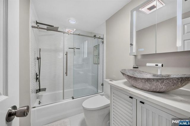 513 Windsor Drive, Palisades Park, NJ 07650