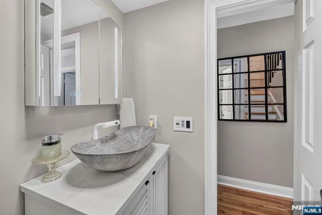 513 Windsor Drive, Palisades Park, NJ 07650