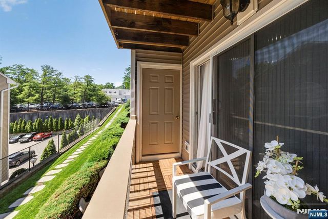 513 Windsor Drive, Palisades Park, NJ 07650