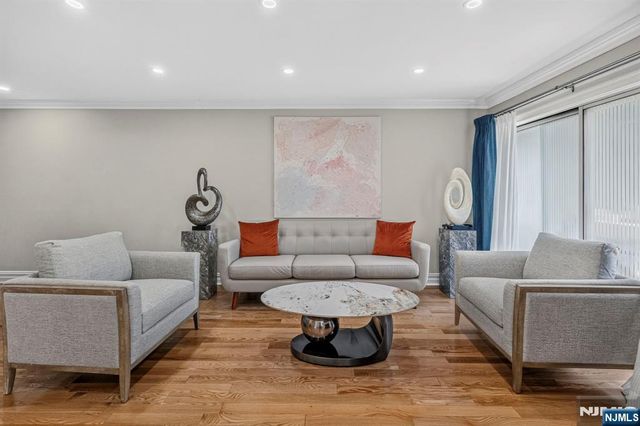 513 Windsor Drive, Palisades Park, NJ 07650