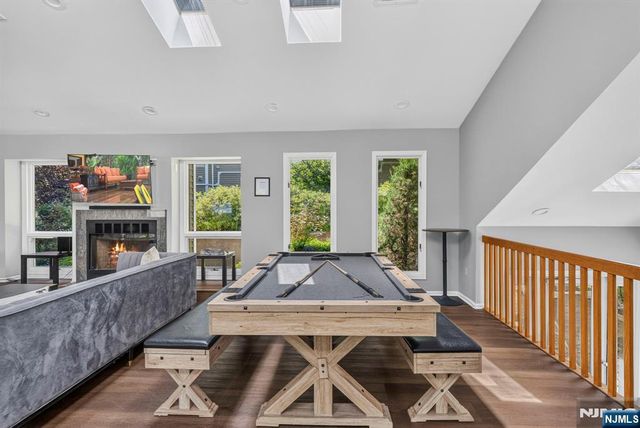 513 Windsor Drive, Palisades Park, NJ 07650