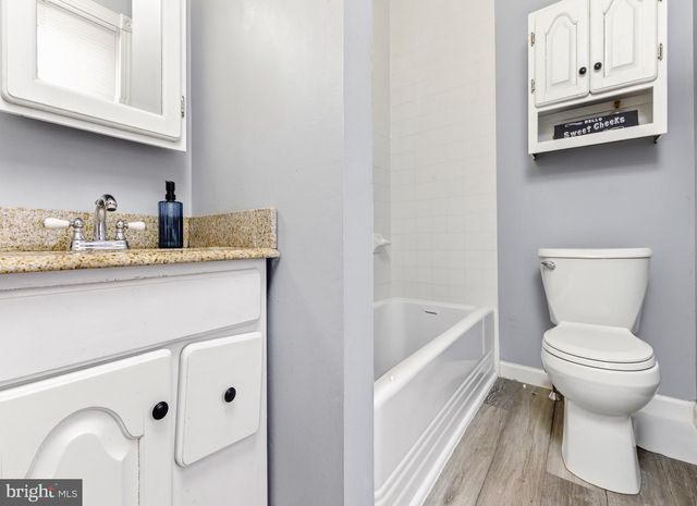 153 OAKLAND AVE, Audubon, NJ 08106