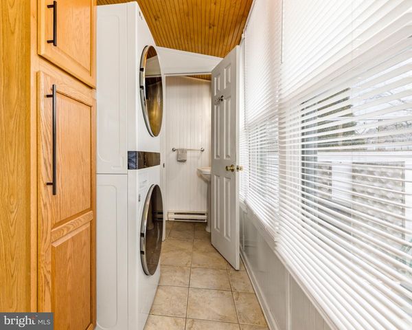 153 OAKLAND AVE, Audubon, NJ 08106