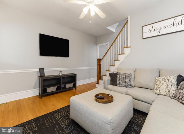 153 OAKLAND AVE, Audubon, NJ 08106