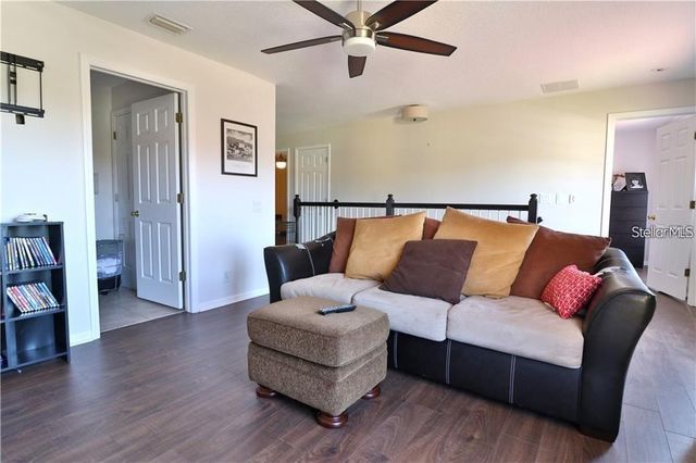 10217 DOLCE VISTA DRIVE NE, St Petersburg, FL 33702