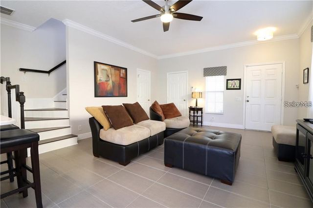 10217 DOLCE VISTA DRIVE NE, St Petersburg, FL 33702