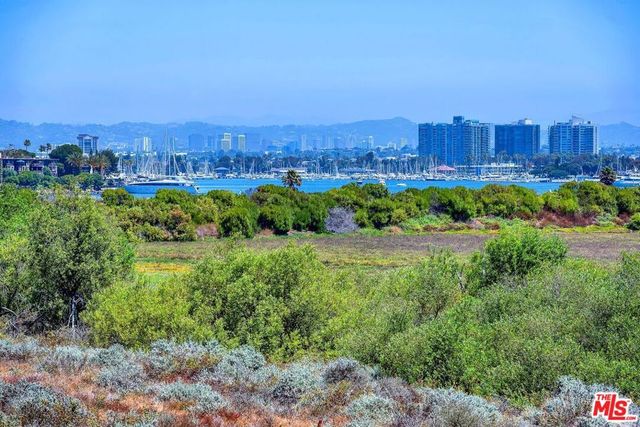 6515 Vista Del Mar, Playa Del Rey, CA 90293