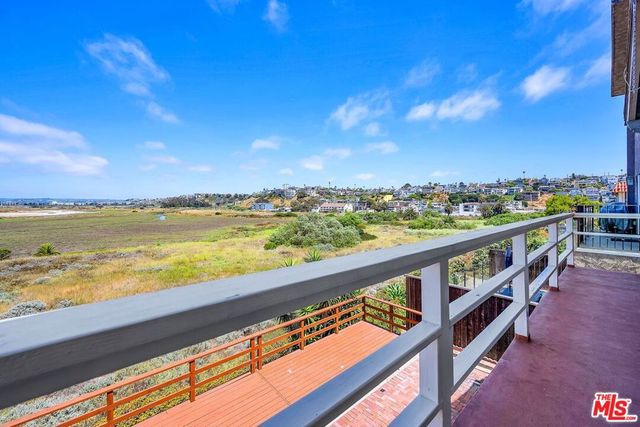 6515 Vista Del Mar, Playa Del Rey, CA 90293