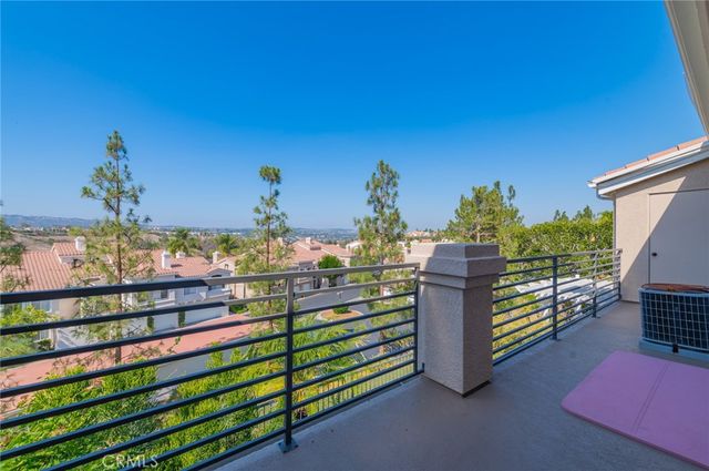 28793 El Adolfo, Laguna Niguel, CA 92677