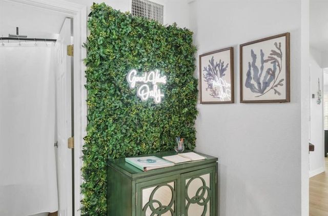 512 Texas Street, Surfside Beach, TX 77541