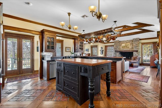 3987 Silver Lake Road, Bartlesville, OK 74006