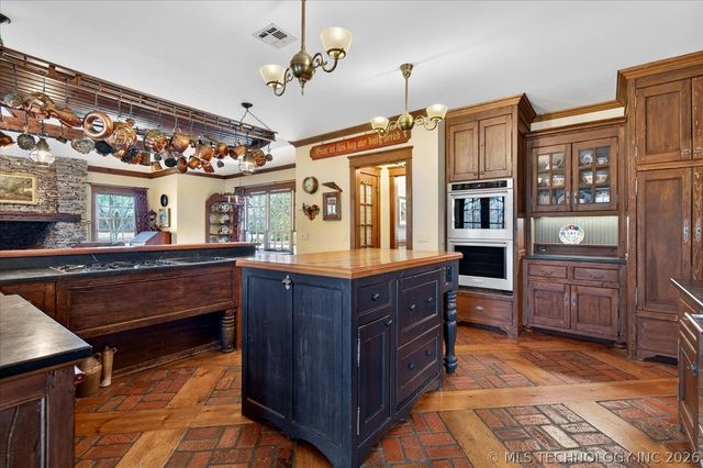 3987 Silver Lake Road, Bartlesville, OK 74006