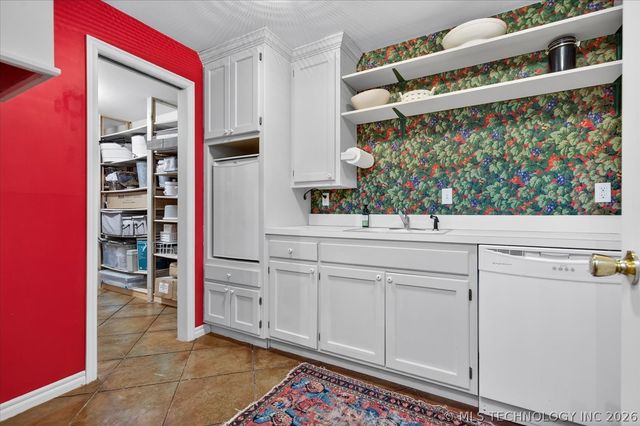 3987 Silver Lake Road, Bartlesville, OK 74006