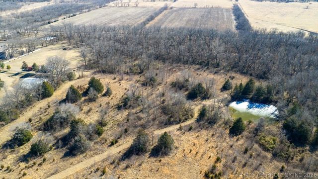 3987 Silver Lake Road, Bartlesville, OK 74006