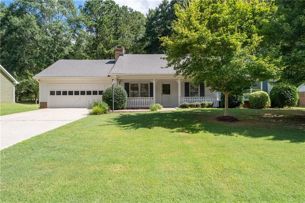 334 Bridgewood SE Drive, Conyers, GA 30094