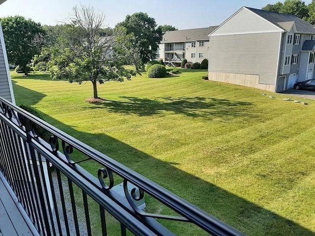 74 Tennis Plaza Rd 26, Dracut, MA 01826