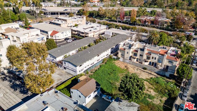 4215 Vineland Avenue, North Hollywood, CA 91602