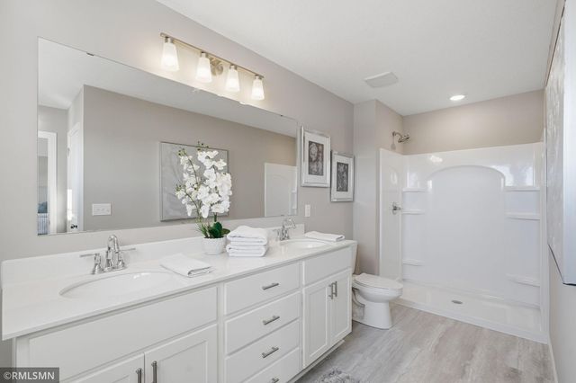 672 47th Avenue NE, Saint Cloud, MN 56304