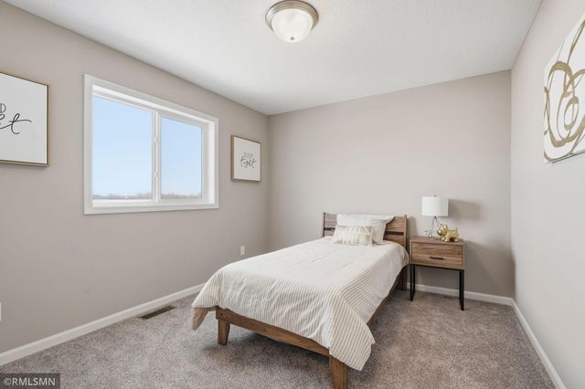 672 47th Avenue NE, Saint Cloud, MN 56304