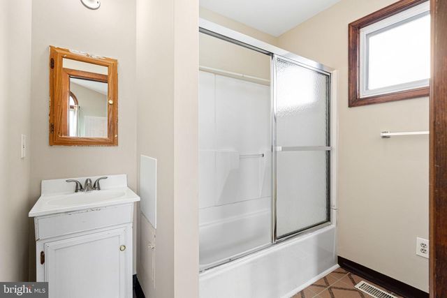 2623 KNIGHTS RD, Bensalem, PA 19020