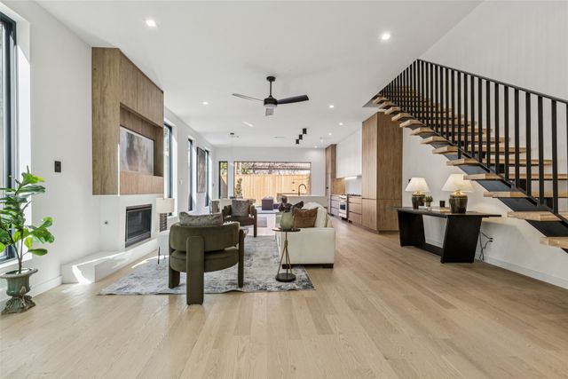 5635 Matalee Avenue, Dallas, TX 75206