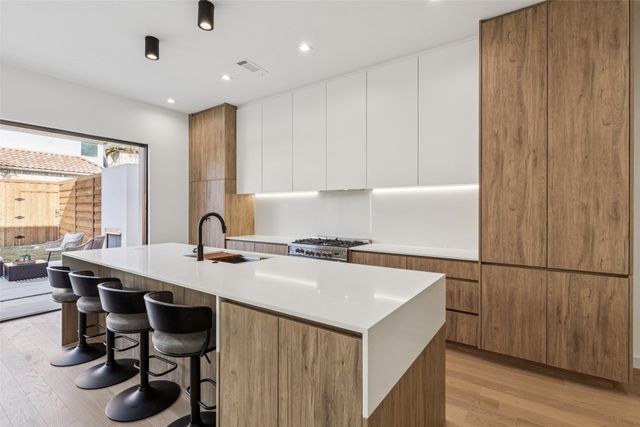 5635 Matalee Avenue, Dallas, TX 75206