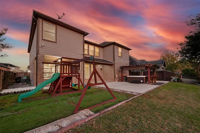 18751 Fairmont Springs Court, Cypress, TX 77429